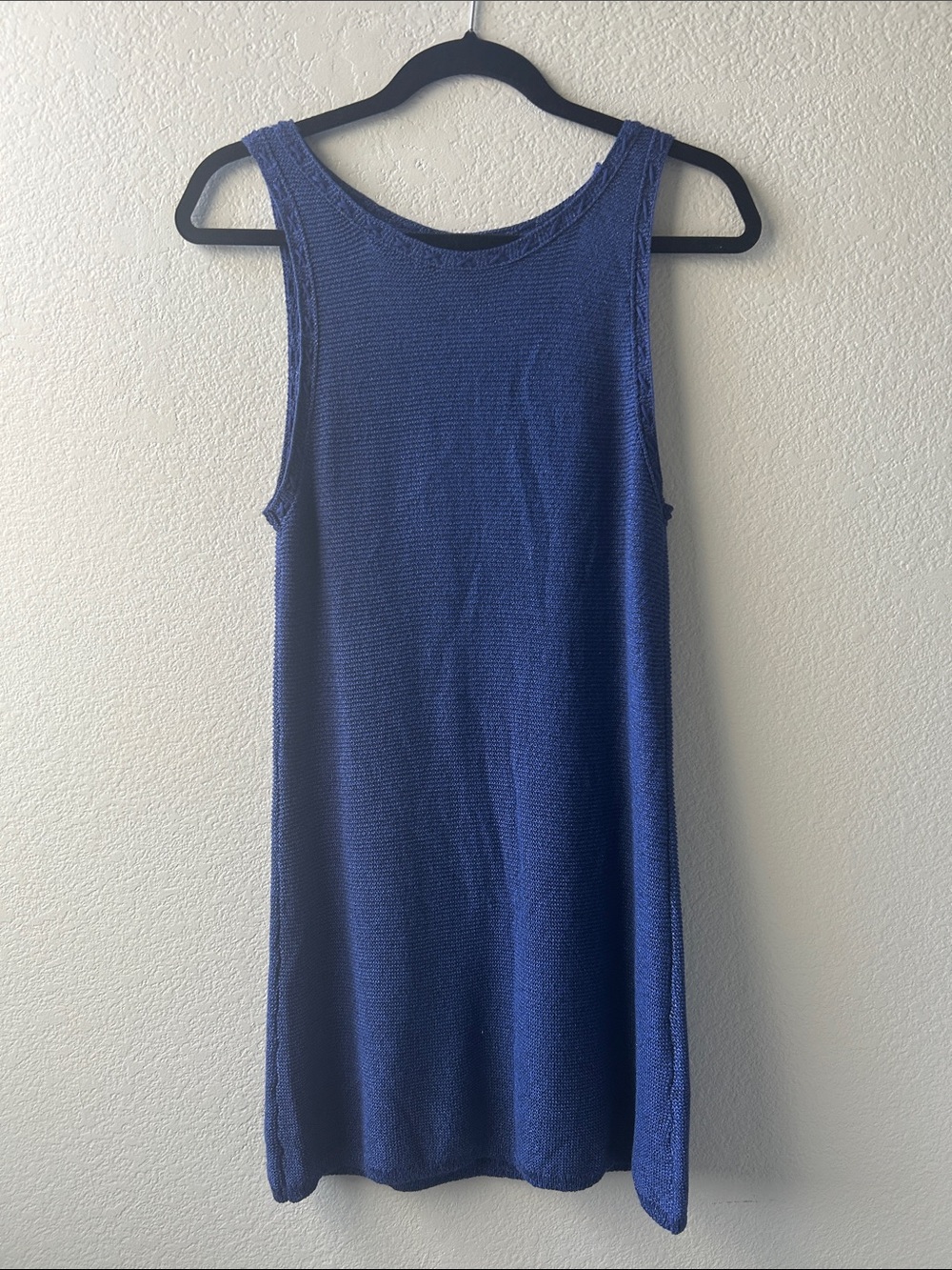 White House Black Market Navy Knit Sleeveless Tank Top